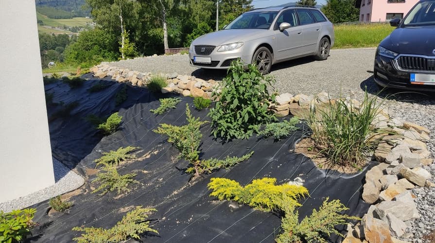 Agrowłókniny są najczęściej stosowane jako środek do zwalczania chwastów